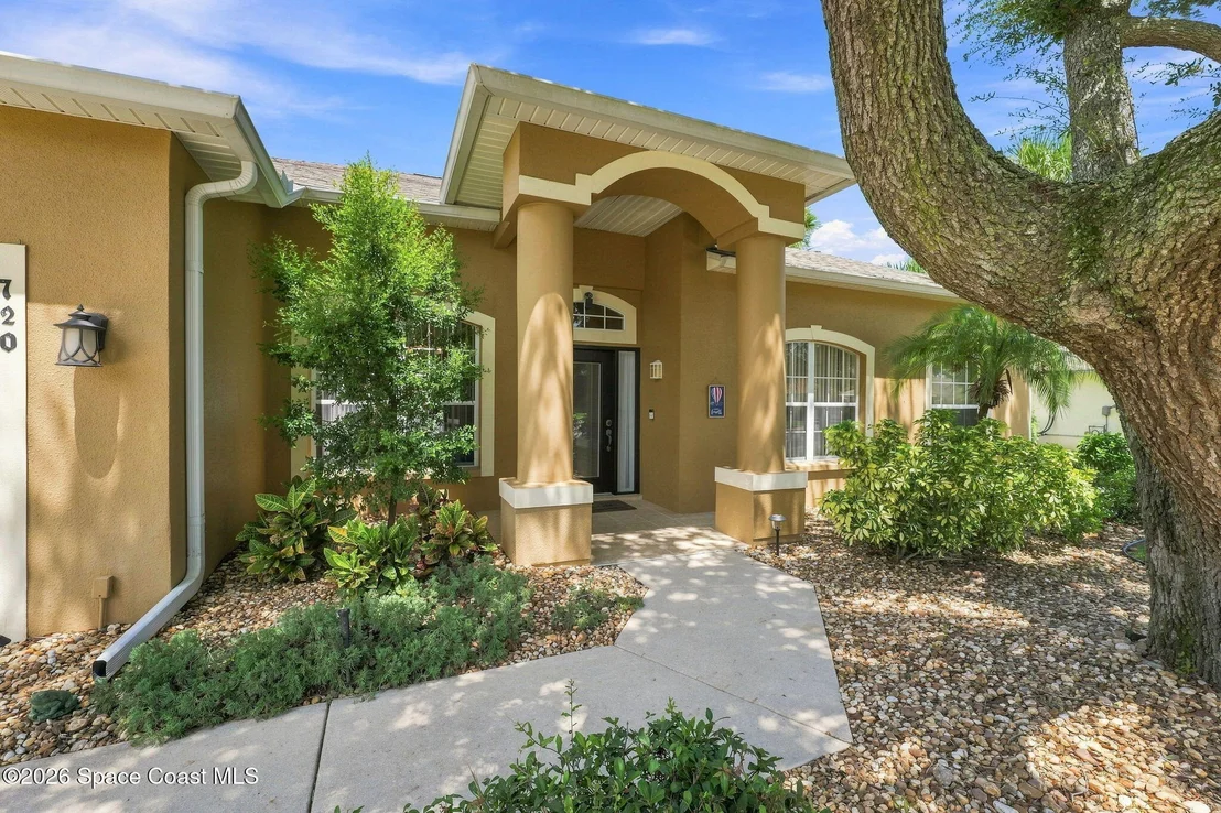 Photo of 720 Spring Oak Drive