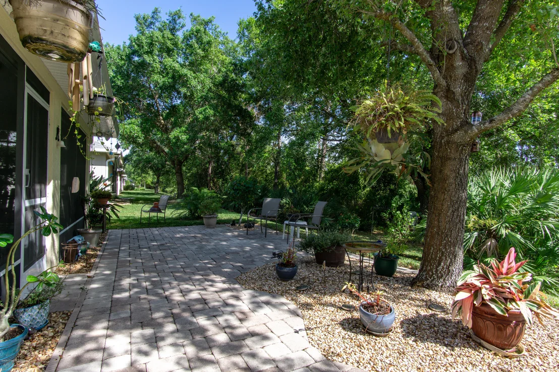 Photo of 924 Tavernier Circle NE