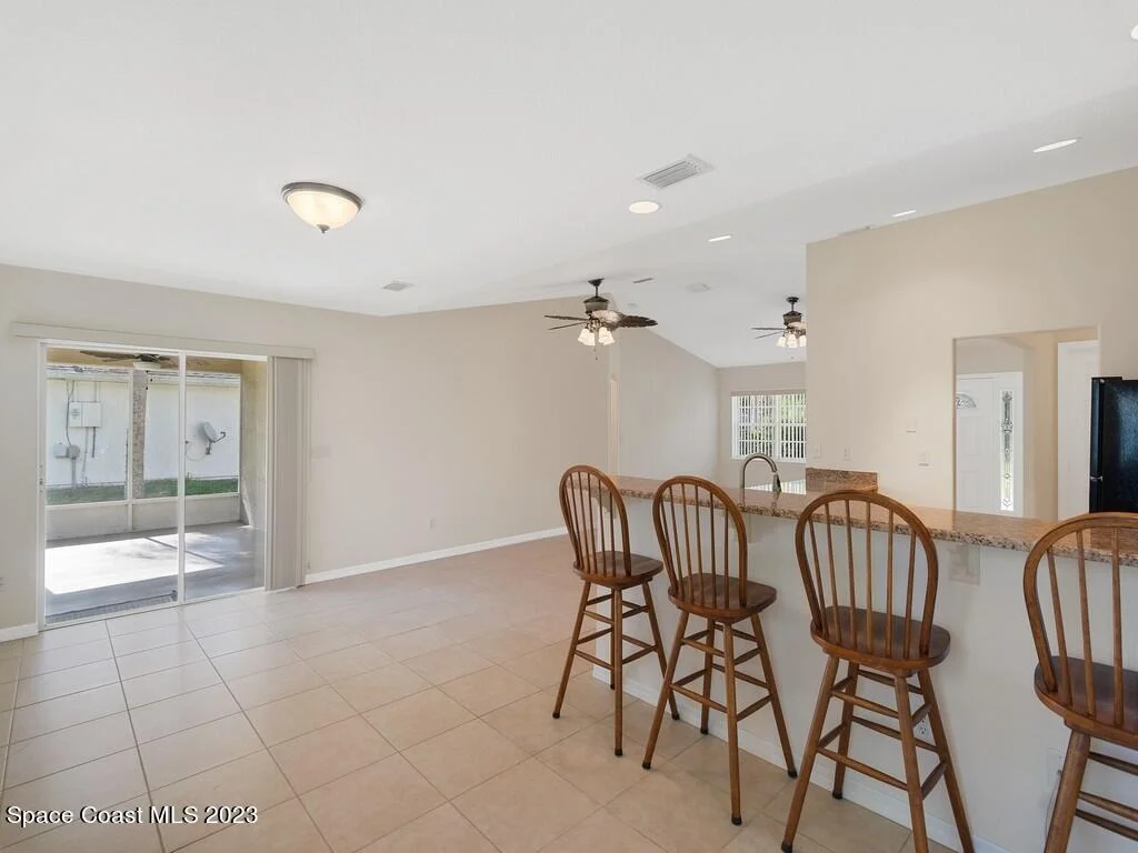 Photo of 682 Vocelle Avenue