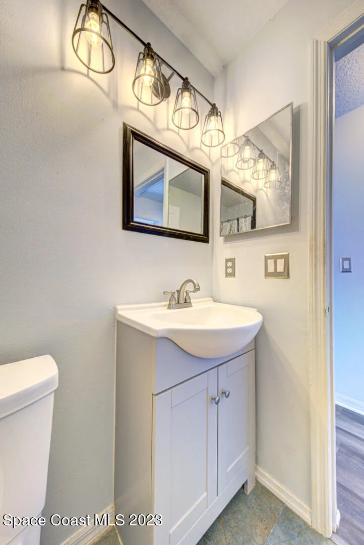 Photo of 2921 Saint James Lane