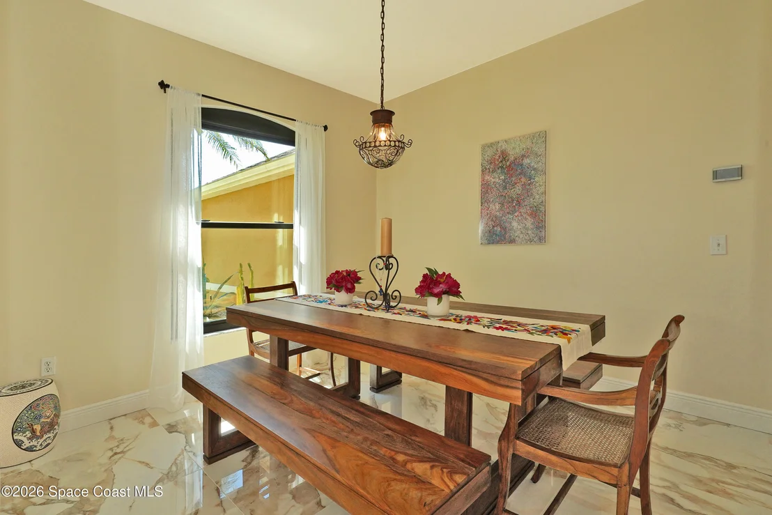 Photo of 394 Tunbridge Drive