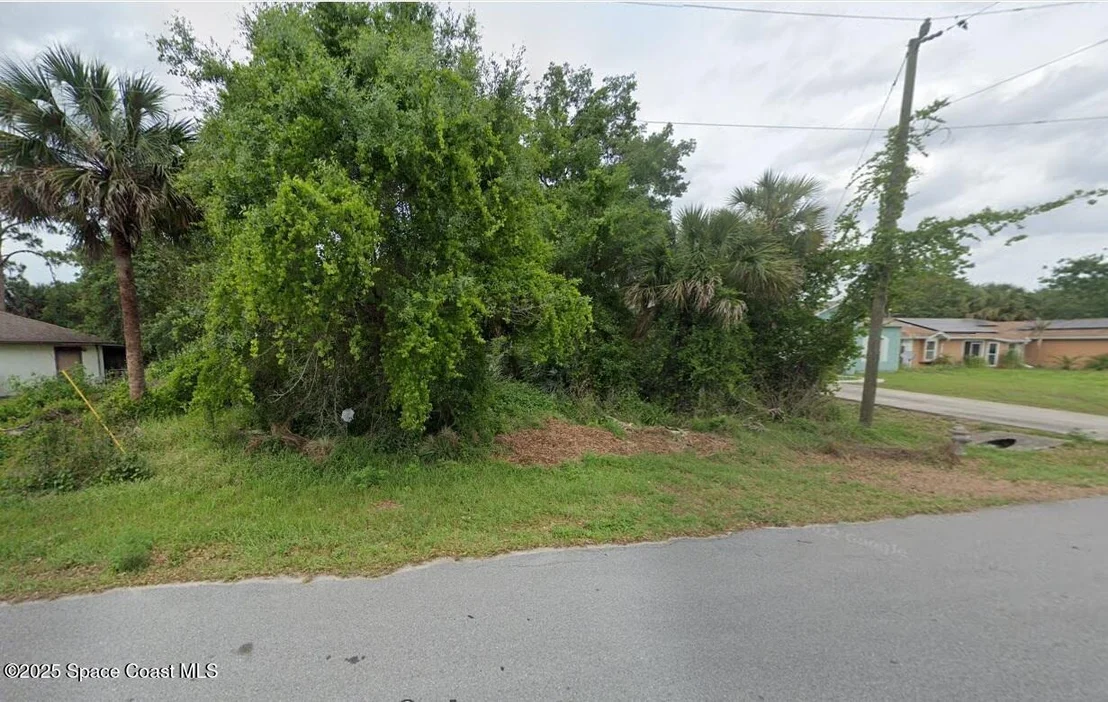 Photo of 5250 Andover Street