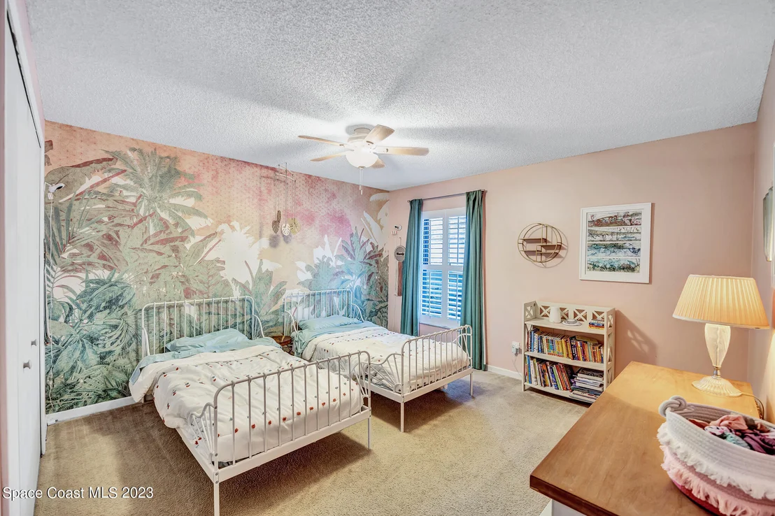 Photo of 245 Applewood Circle