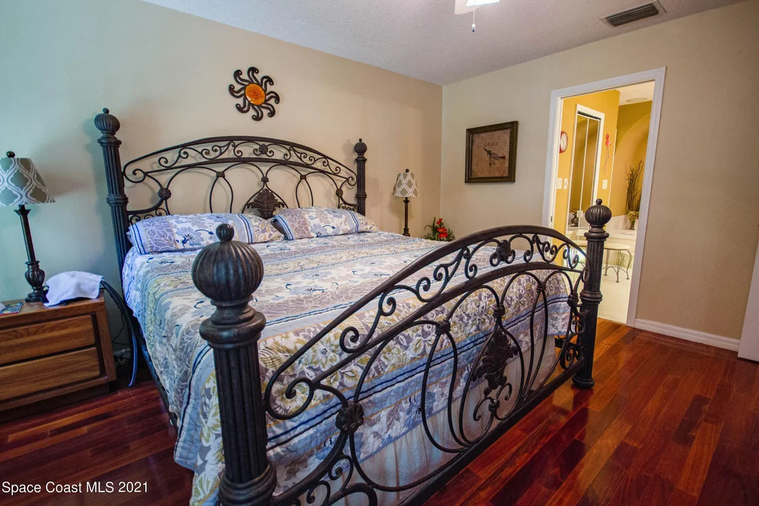 Photo of 4585 James Road