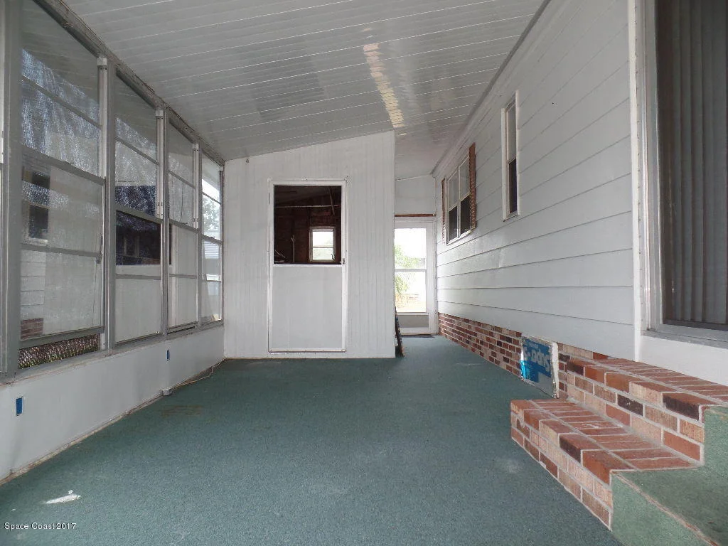 Photo of 2313 Royal Palm Dr. Ne