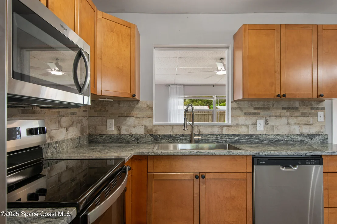 Photo of 620 Clarke Avenue