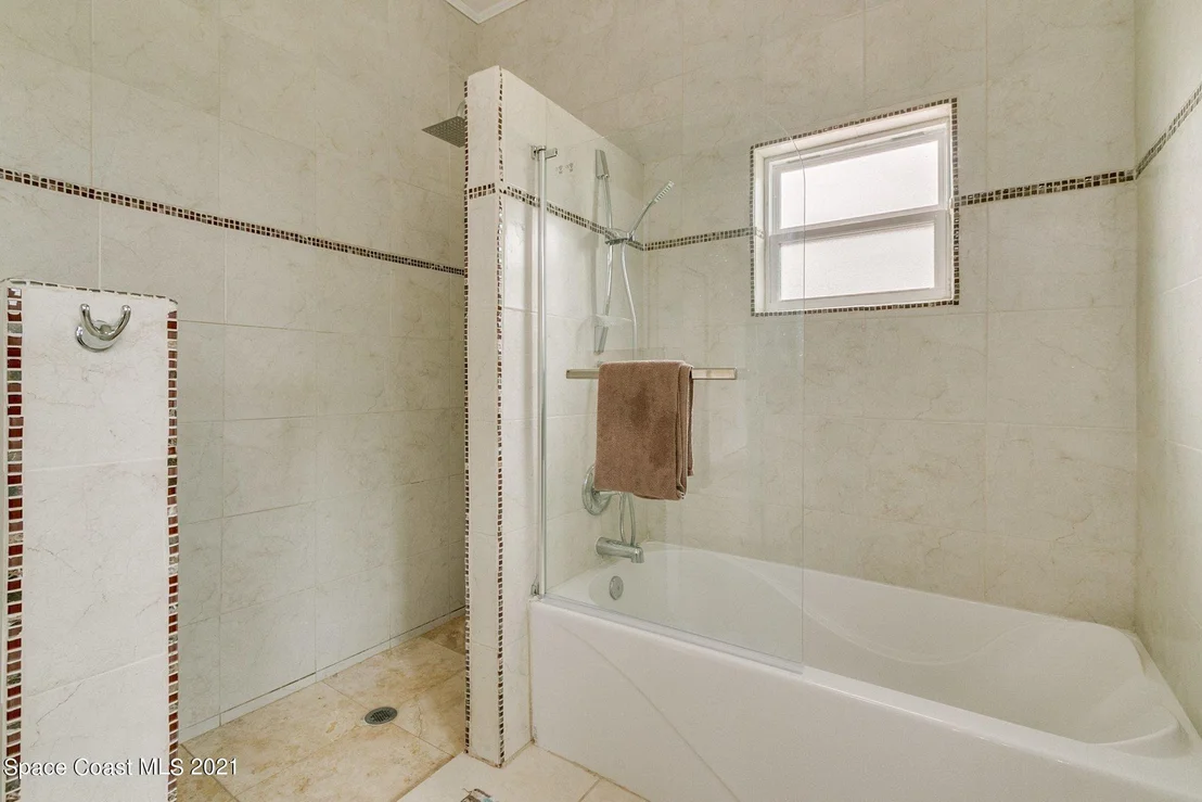 Photo of 925 Valkaria Road