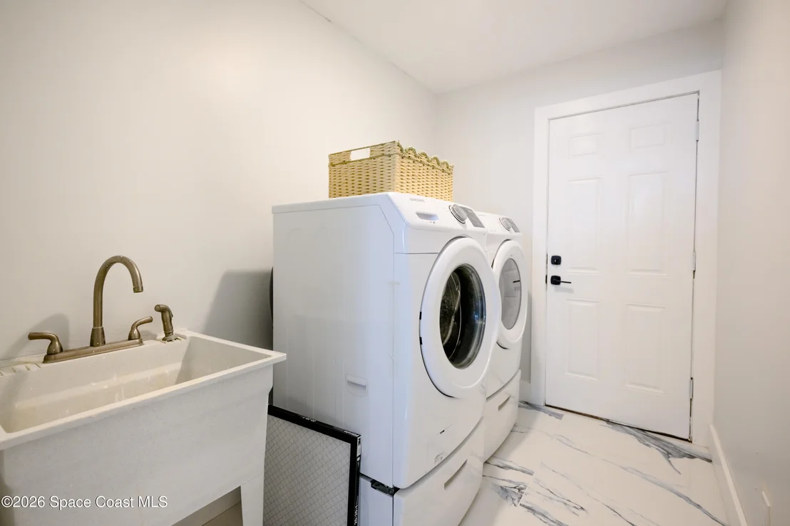 Photo of 398 Riverview Lane