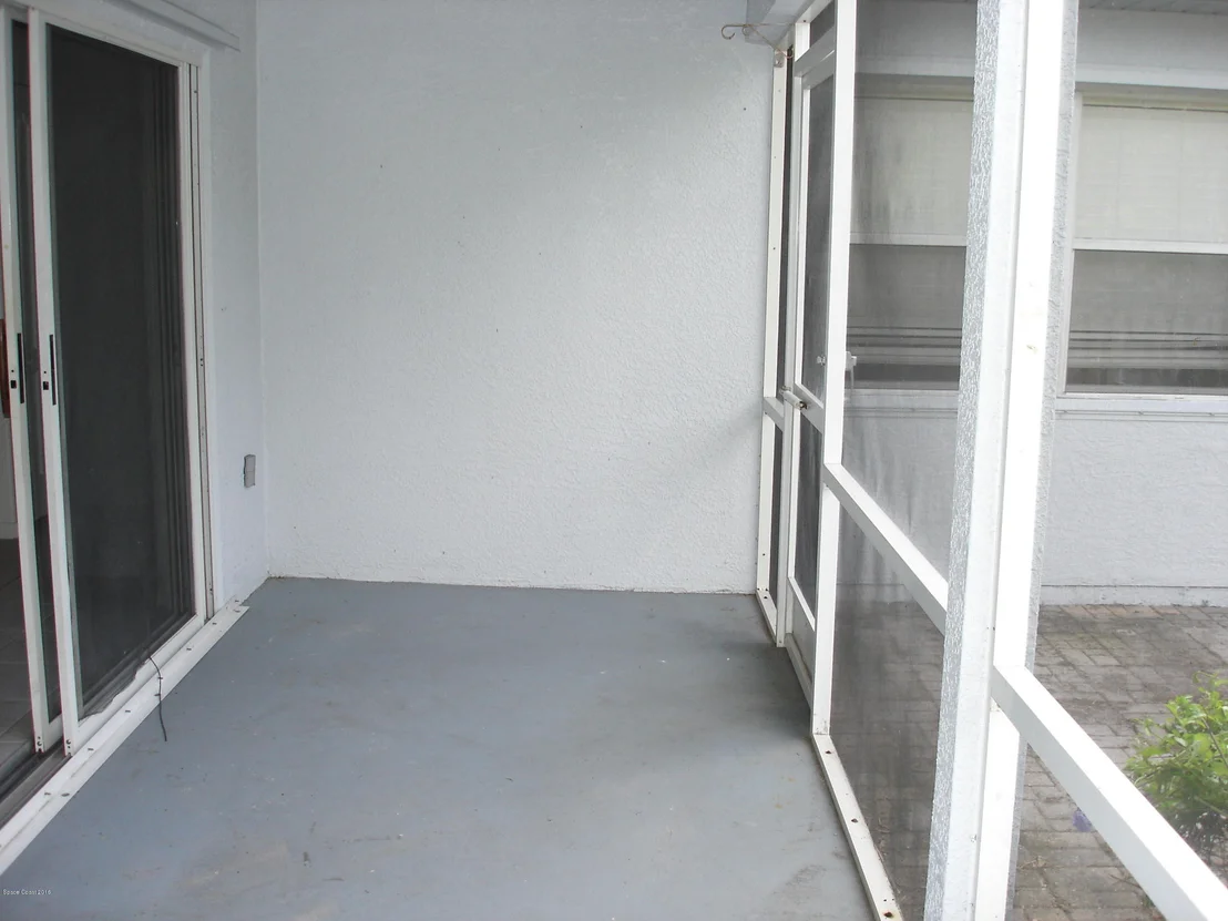 Photo of 1050 NE Pine Creek Circle NE