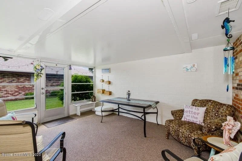 Photo of 208 Chalet Avenue