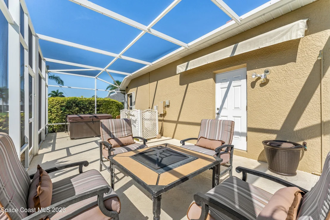 Photo of 665 Carriage Hill Road
