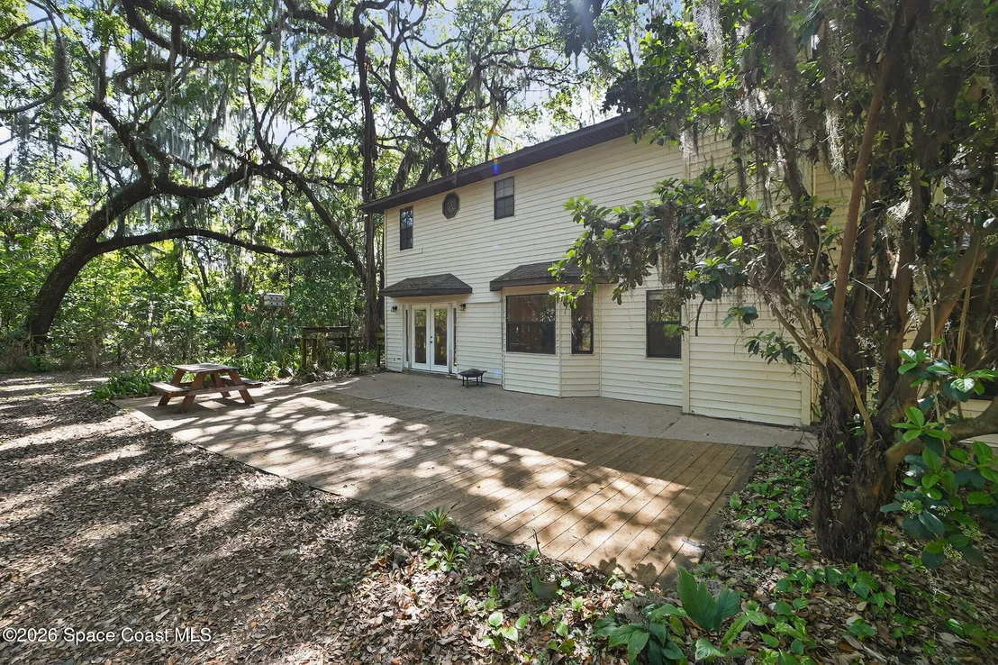 Photo of 3380 Lionel Road