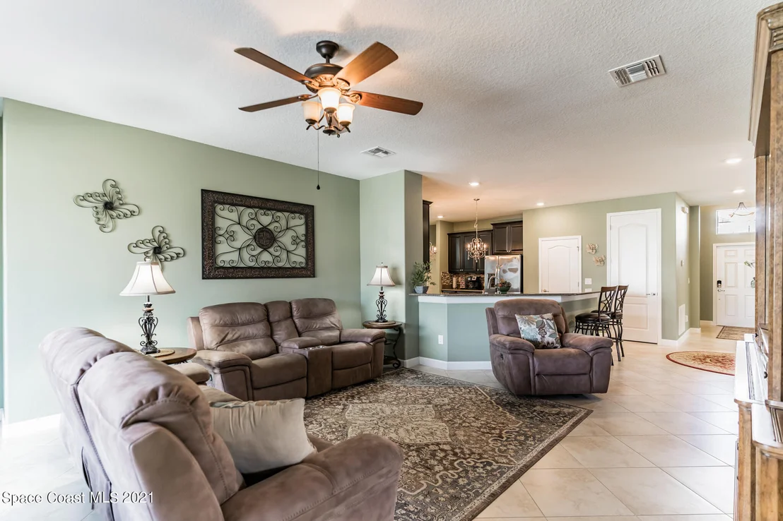 Photo of 3242 Balboa Place