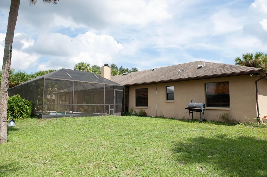 Photo of 5490 Pine Street