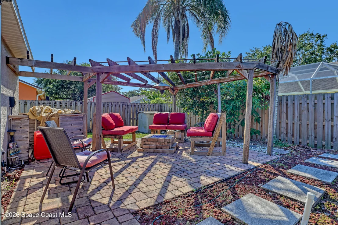 Photo of 1432 Old Millpond Road