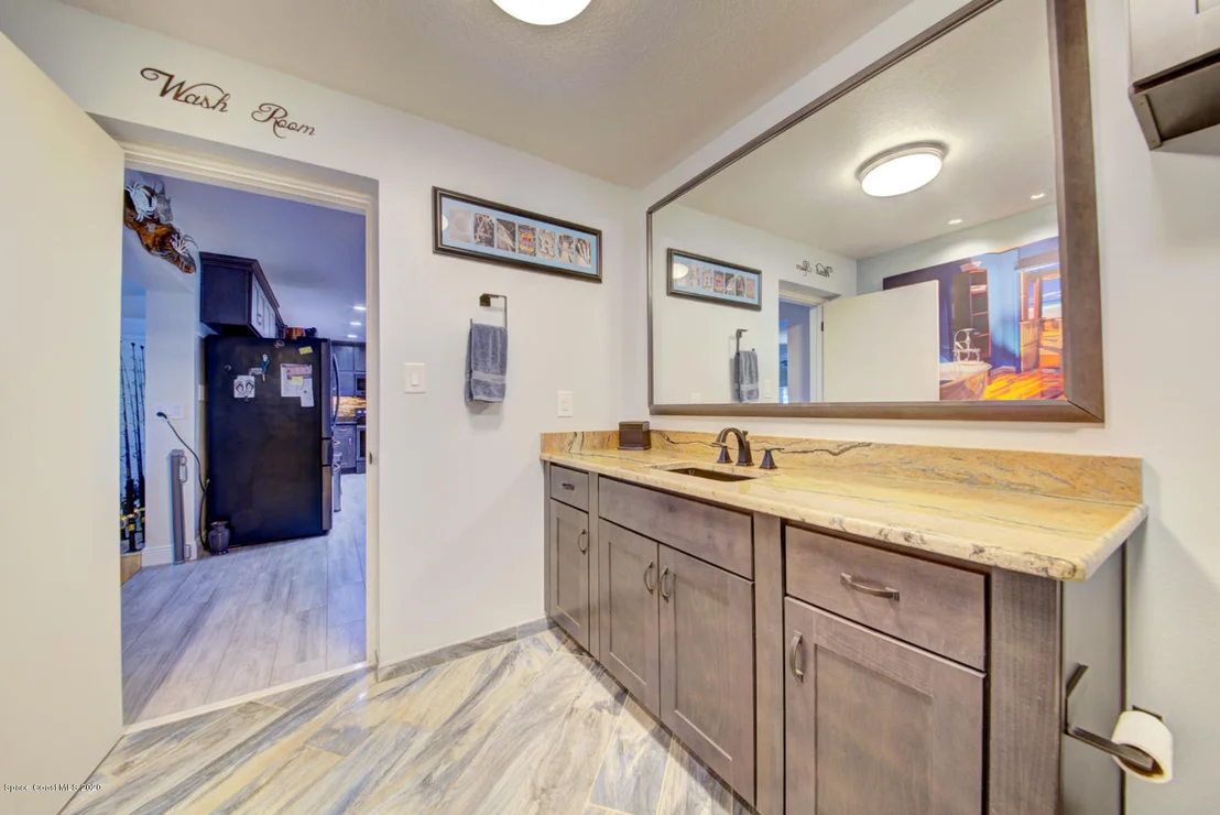 Photo of 260 Richards Road