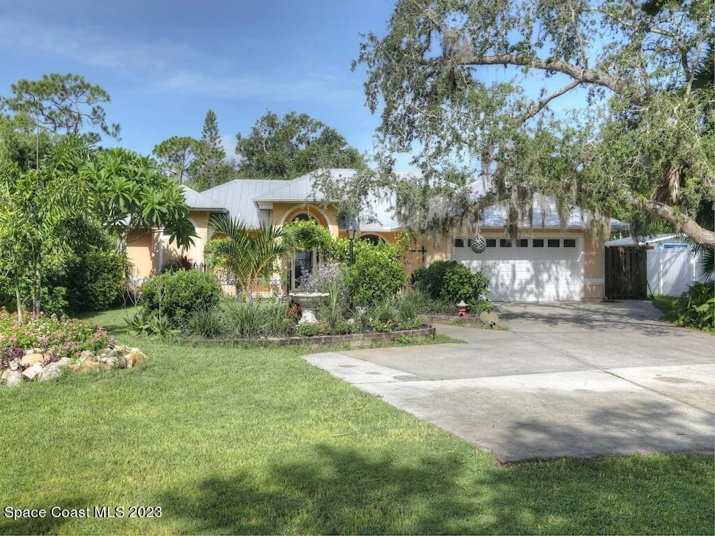 Photo of 9850 Oak