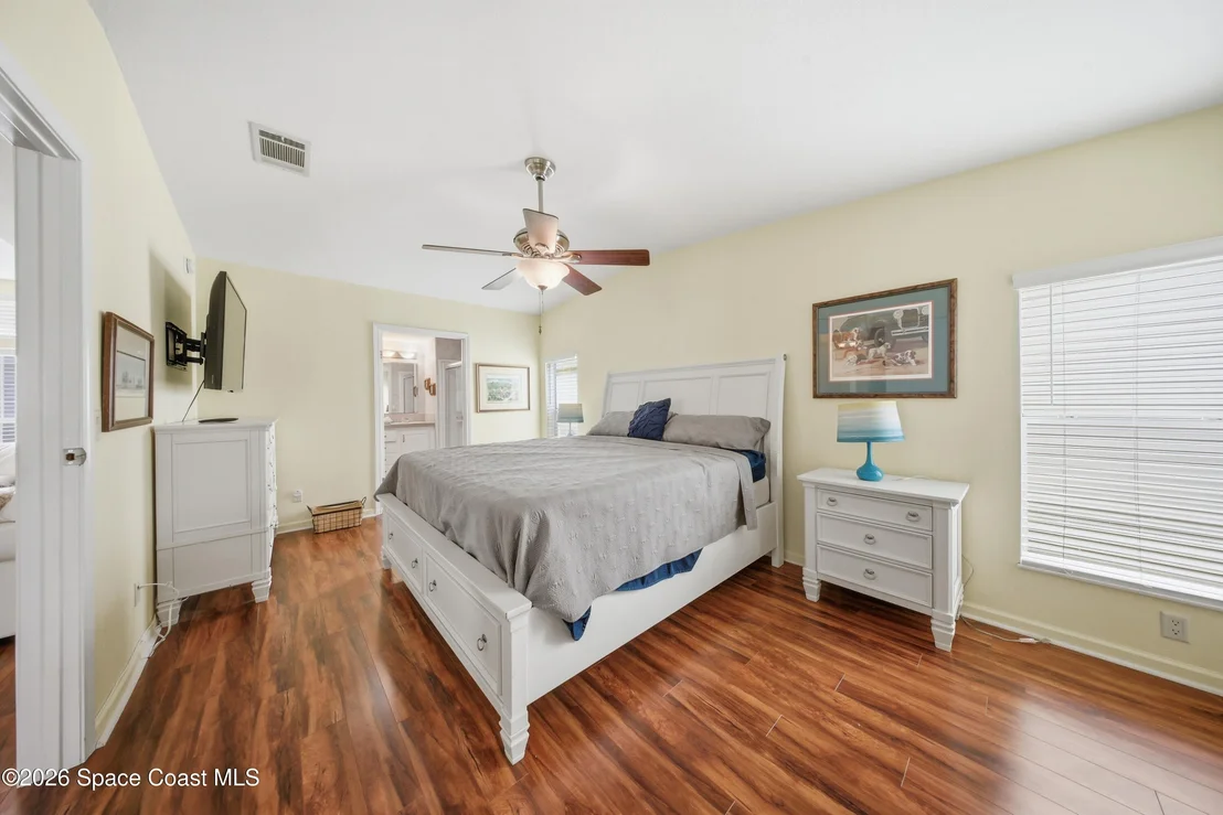 Photo of 235 Outer Drive
