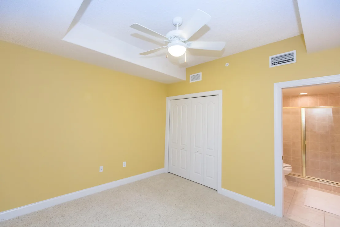 Photo of Unit 603 at 4975 Dixie Highway NE