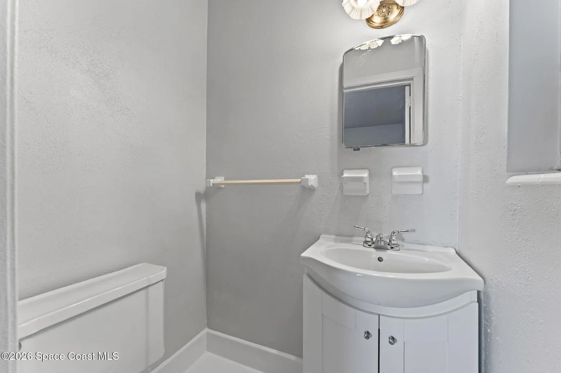Photo of 1042 Azalea Lane