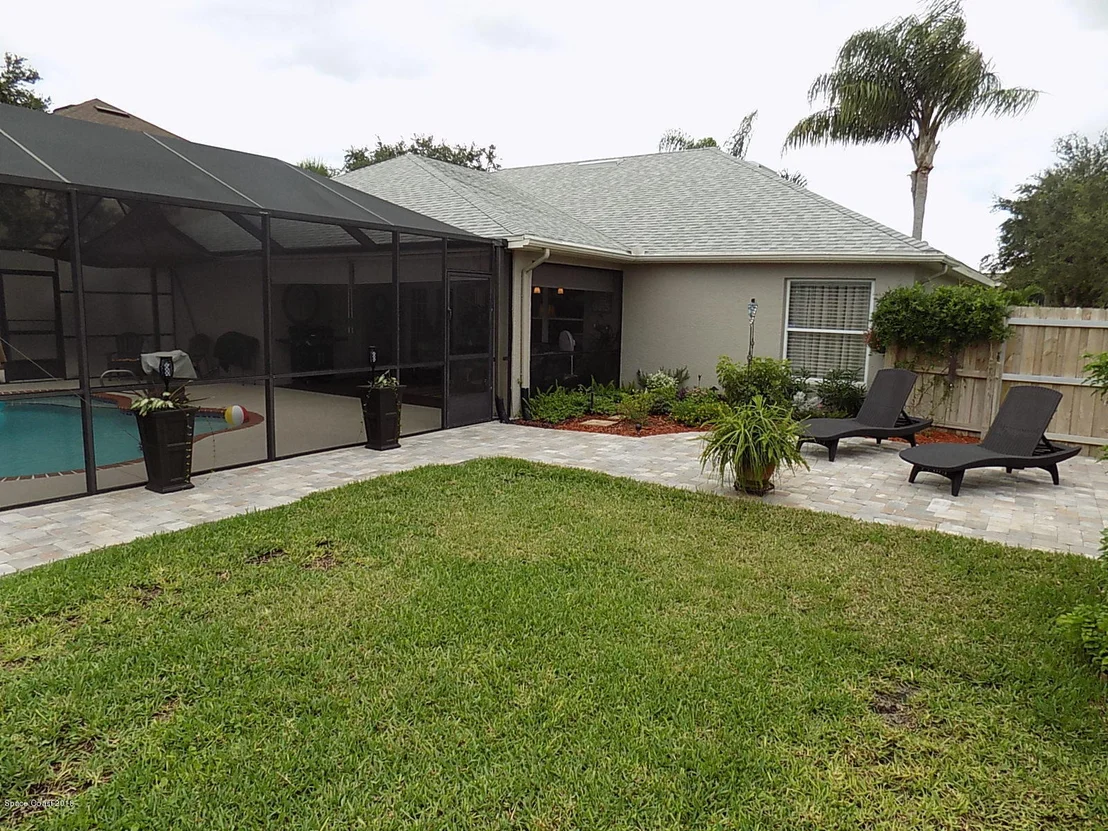 Photo of 6042 Newbury Circle