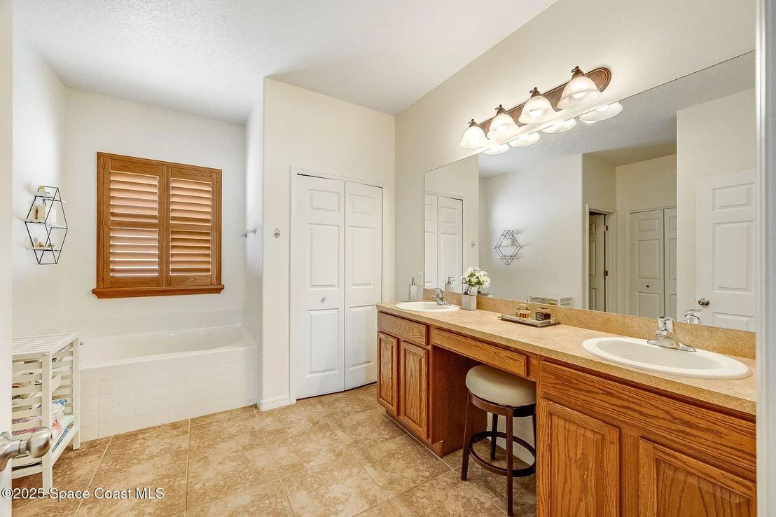 Photo of 1137 Morgan Circle NE
