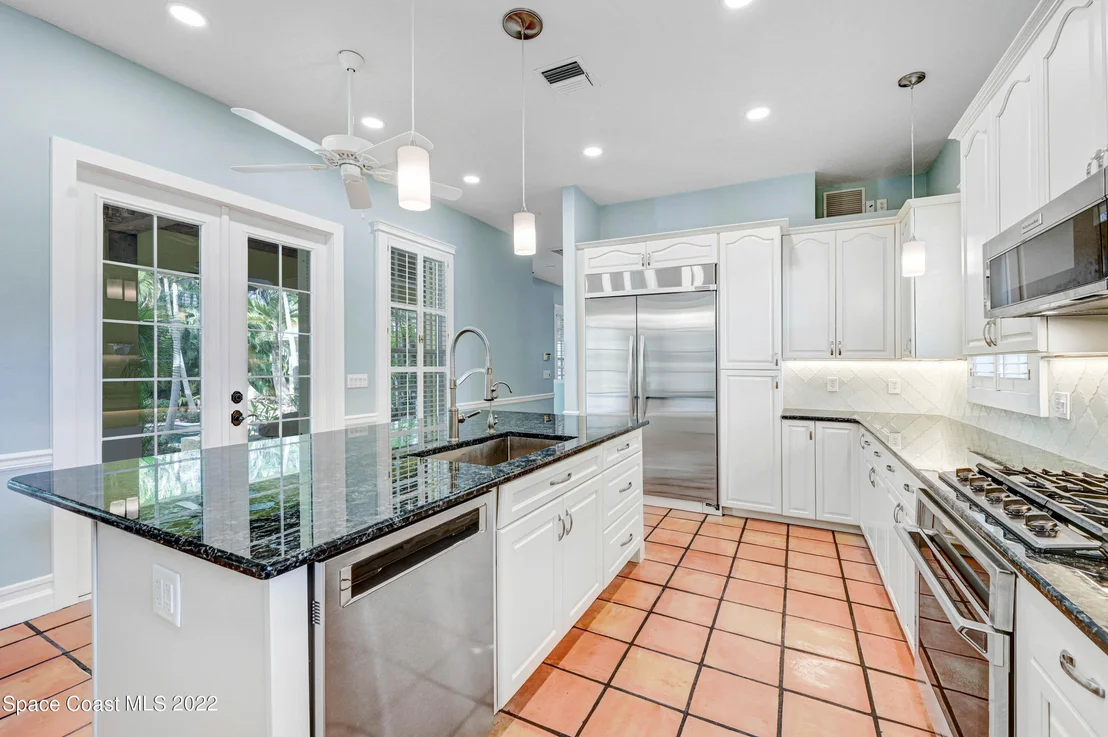 Photo of 155 Bayshore Drive