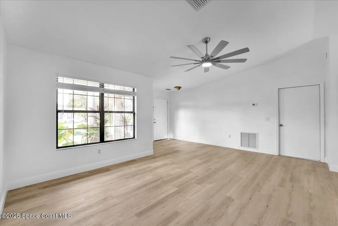 Photo of 5453 Holden Road