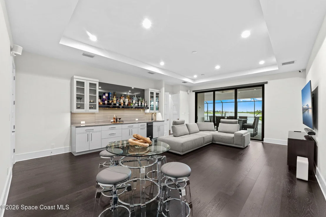 Photo of 3618 Lake Adelaide Place