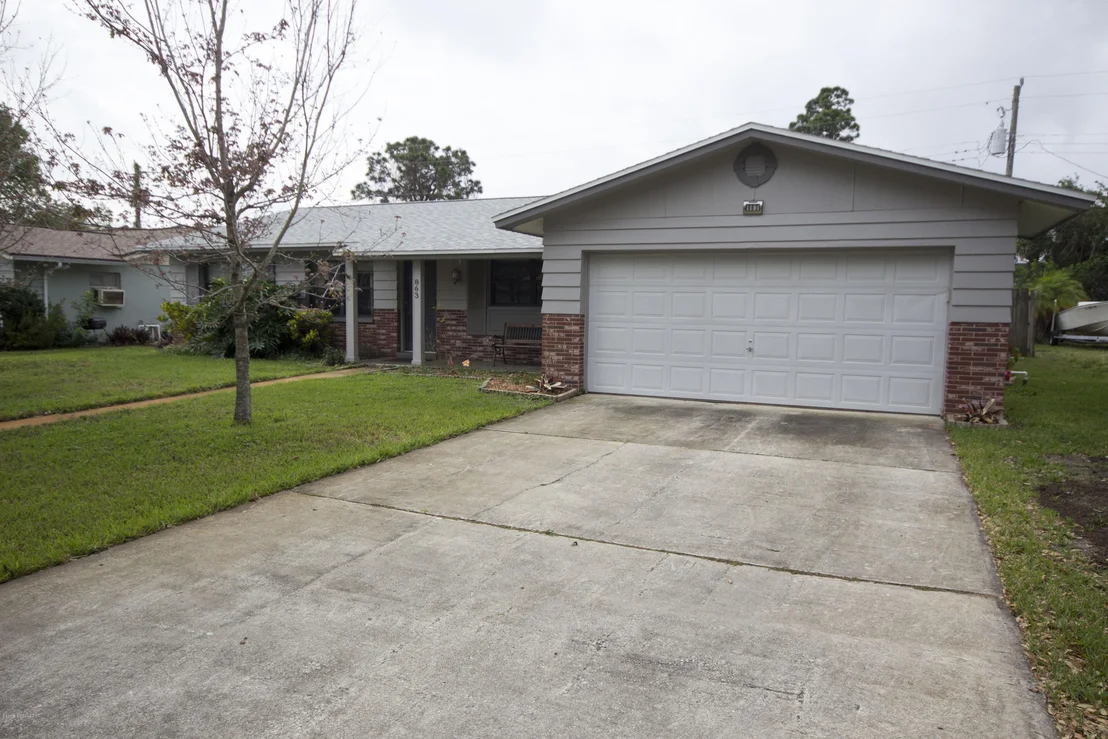 Photo of 863 Westport Drive
