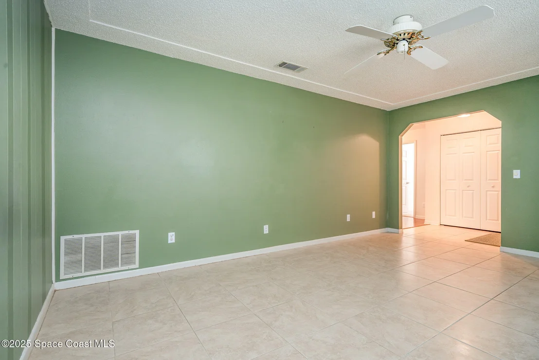 Photo of 2823 Wright Avenue