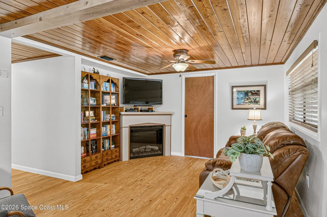 Photo of 2165 Feast Road