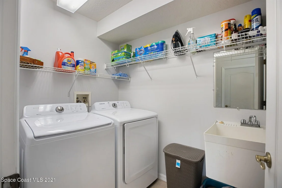 Photo of 2355 Addington Circle