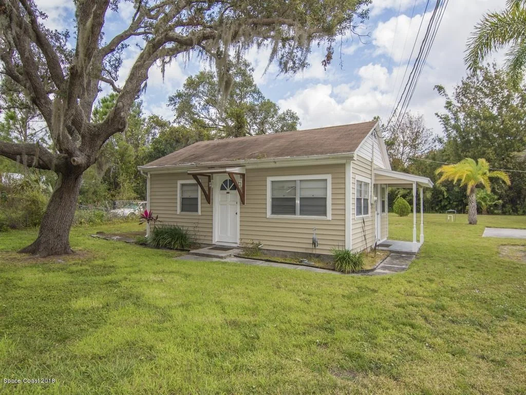 Photo of Unit 0 at 9752 Fleming Grant Road