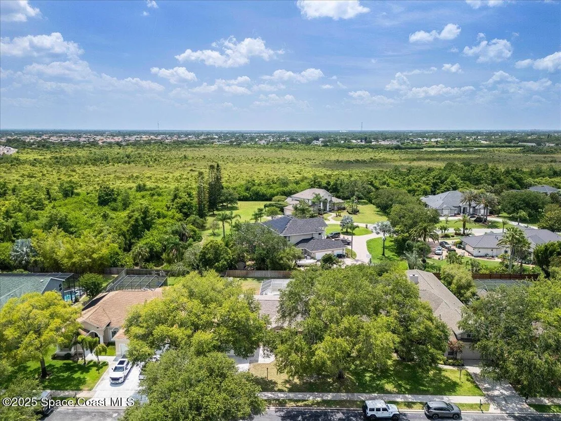 Photo of 5863 Newbury Circle