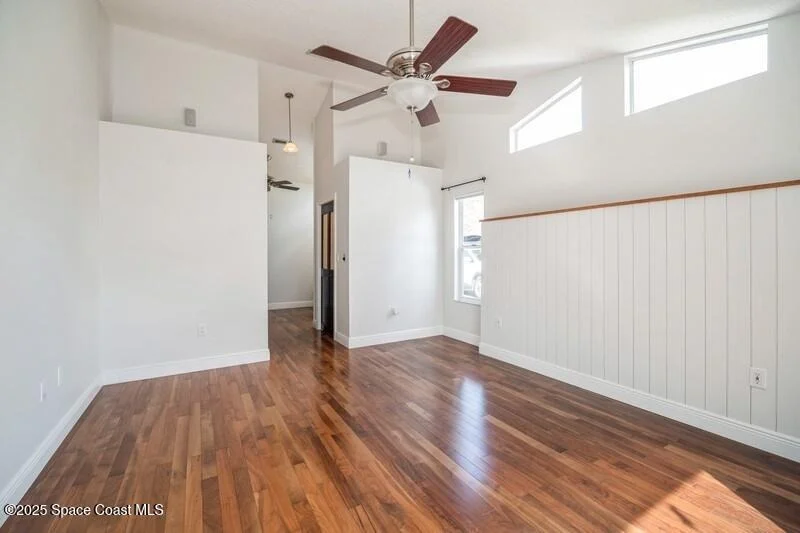 Photo of 586 Deerfield Drive
