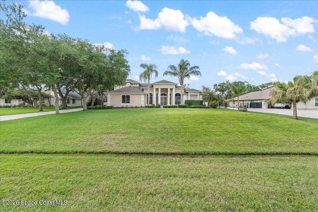 Photo of 4693 Canard Road