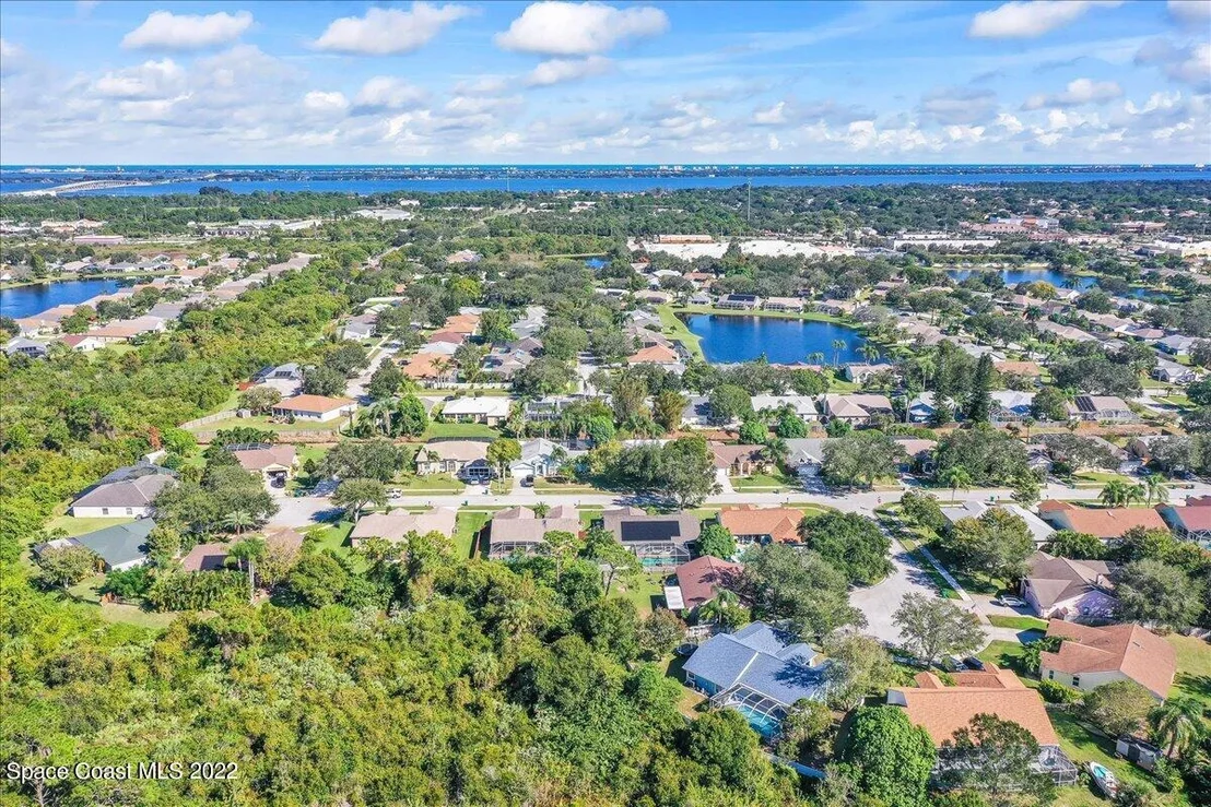 Photo of 5142 Cocoplum Avenue