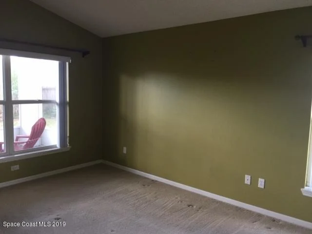 Photo of 2064 Lansing Street