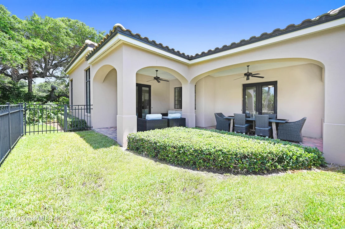 Photo of 180 Whaler Drive