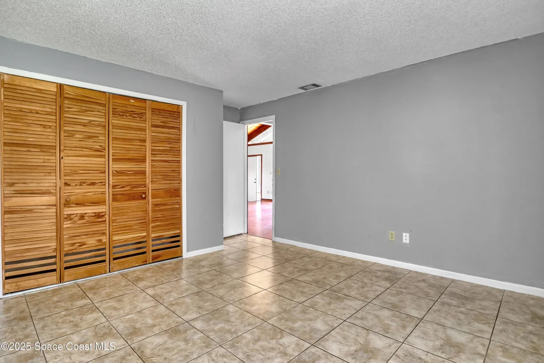 Photo of 210 Applewood Circle