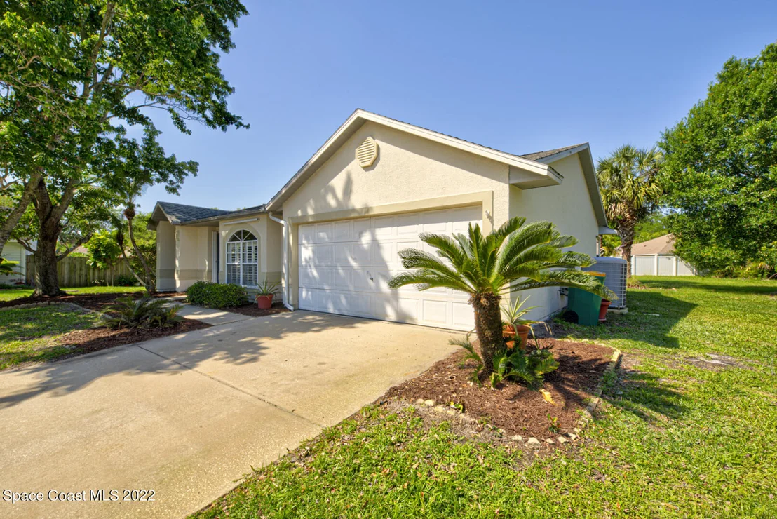 Photo of 2050 Allegheny Circle