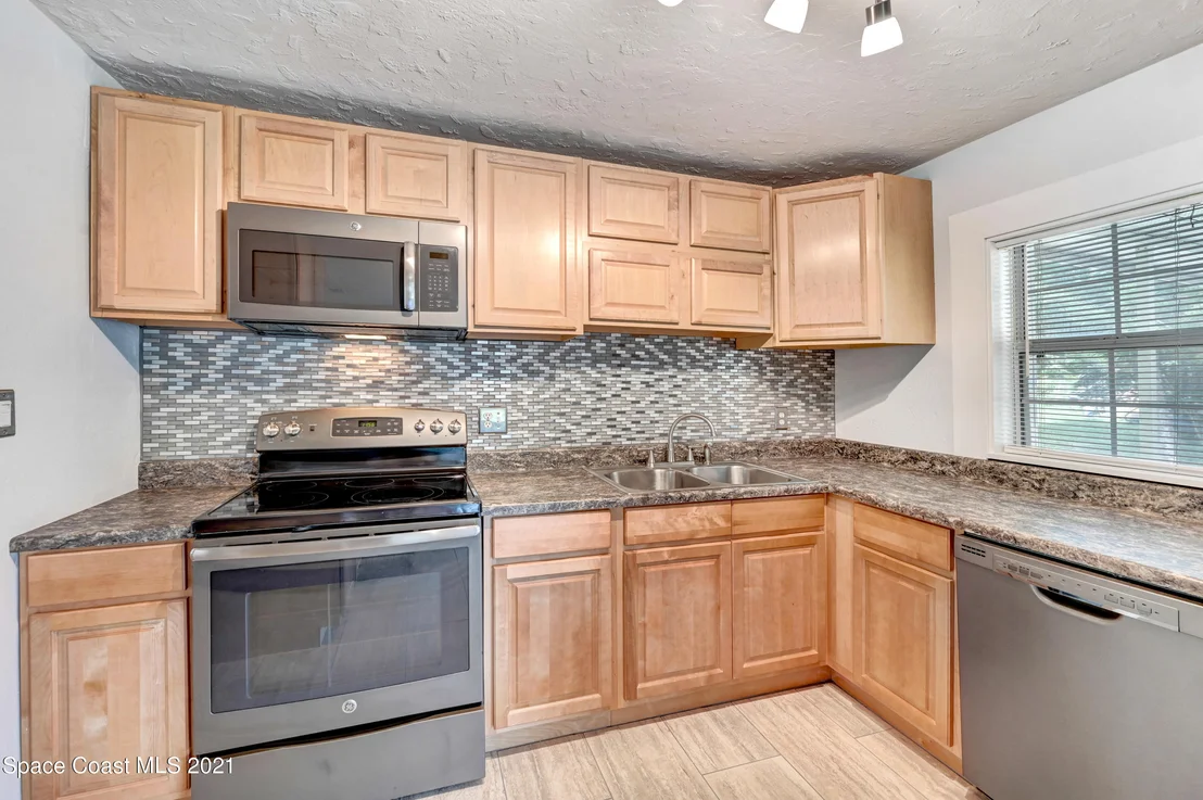 Photo of 2500 Leewood Boulevard
