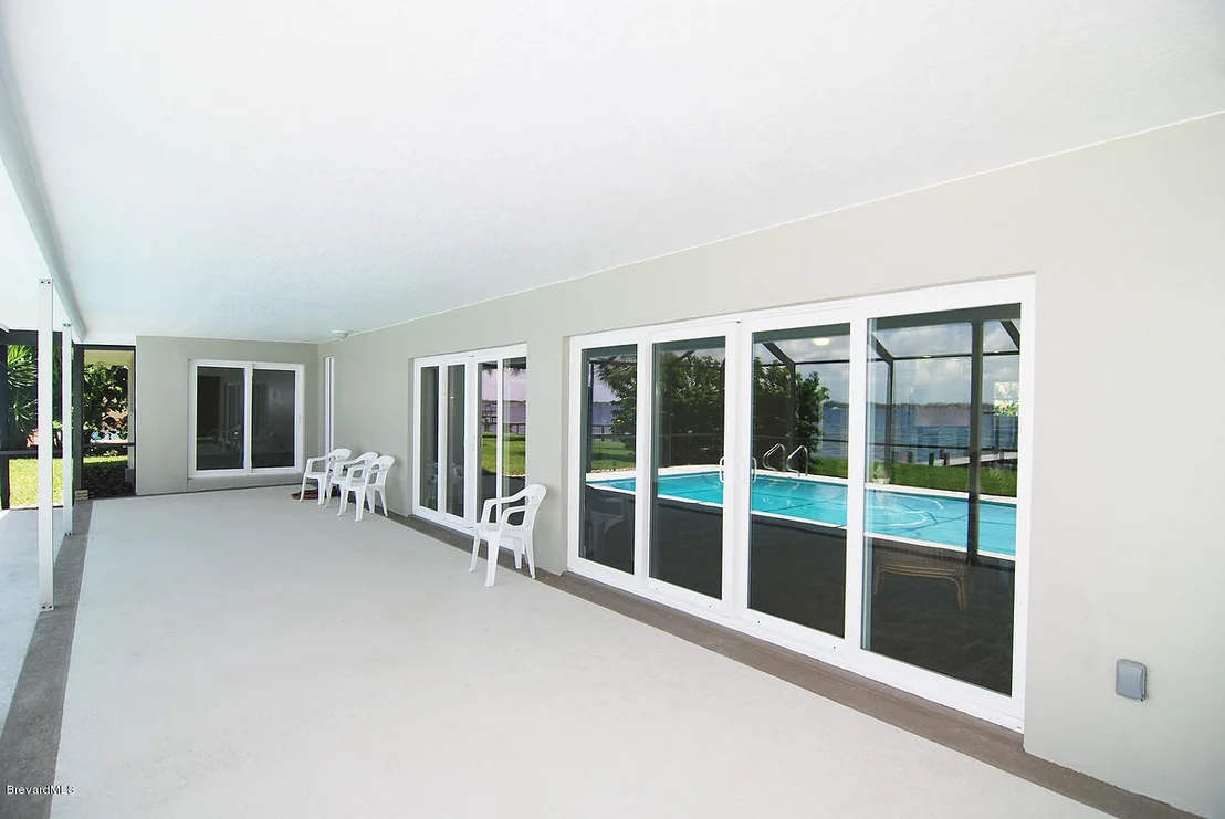 Photo of 427 Riverview Lane