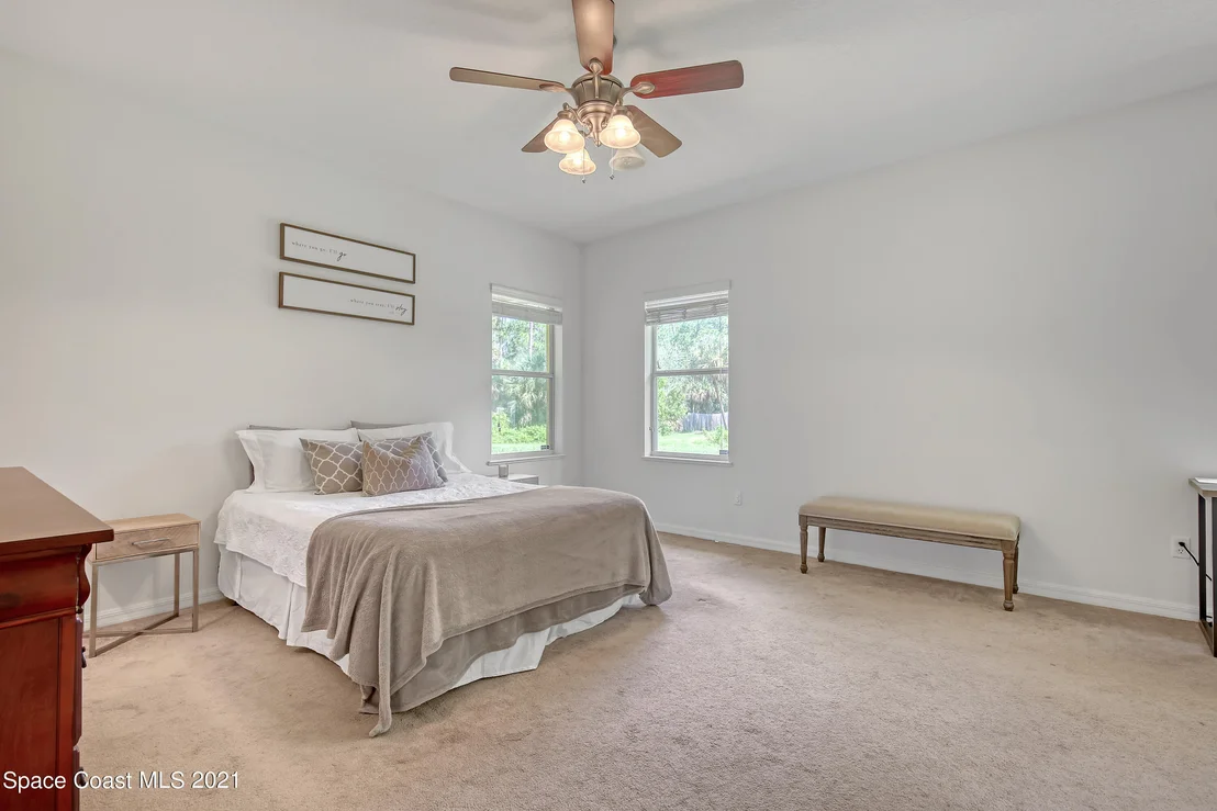 Photo of 2420 Valkaria Road