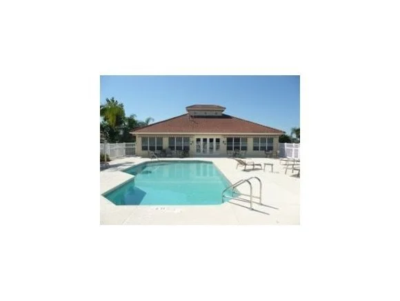 Photo of 911 Glen Abbey Way