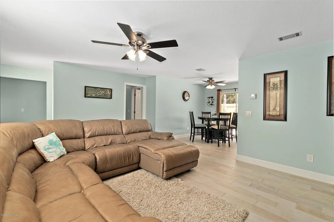 Photo of 435 Wright Court