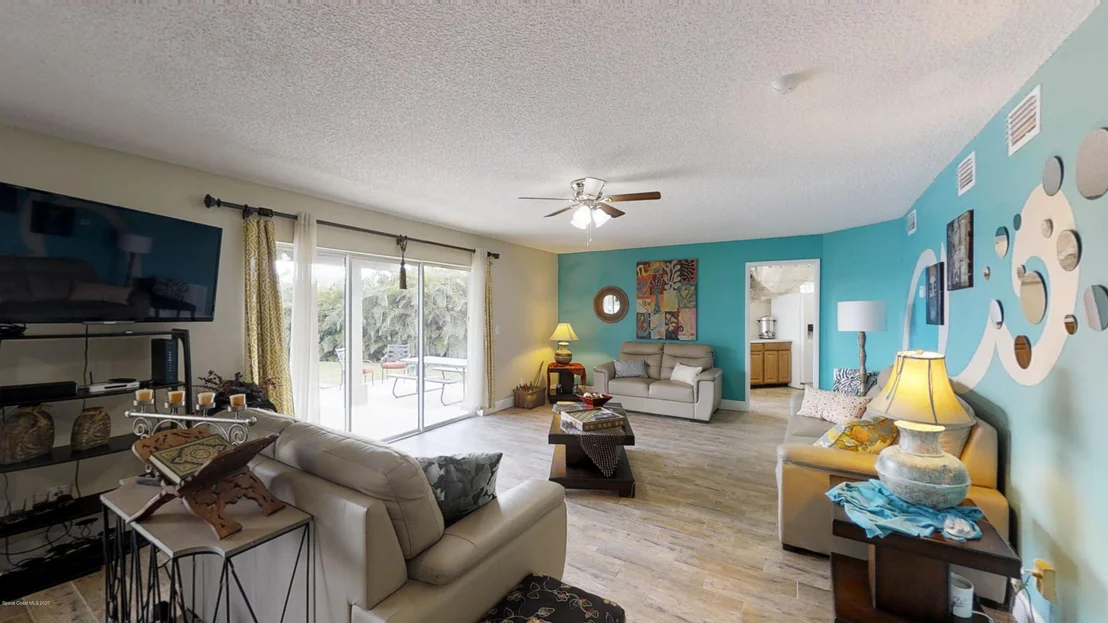 Photo of 9852 Riverview Drive