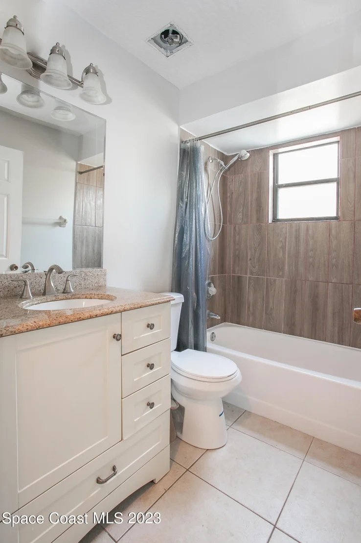 Photo of 1679 Palm Ridge Road