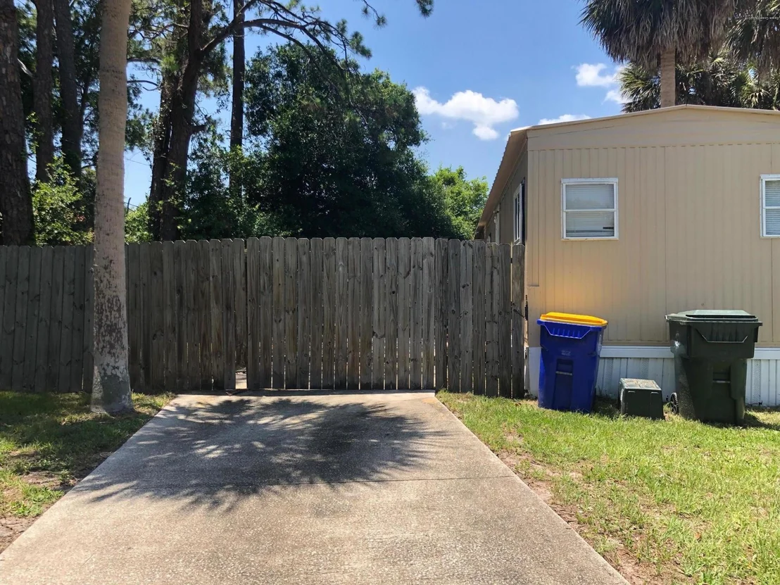 Photo of 1213 Killarney Court